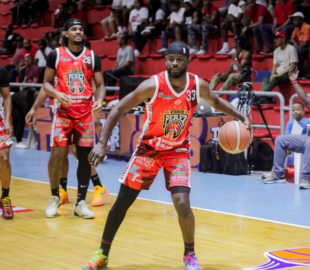 Grupo social Nuevo y Ciro Pérez triunfan en emocionante jornada del Torneo de Baloncesto Superior de San Cristóbal Grupo social Nuevo y Ciro Pérez triunfan en emocionante jornada del Torneo de Baloncesto Superior de San Cristóbal